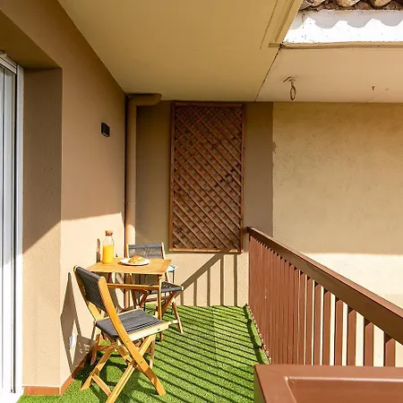 Magnificent Views, 3 Bedrooms, Terrace Apartment